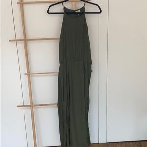 Great for spring summer but also great with jac